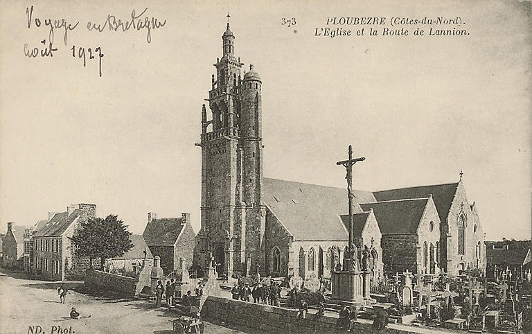 L'EGLISE ET LA ROUTE DE LANNION_0