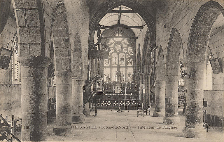 INTERIEUR DE L'EGLISE_0