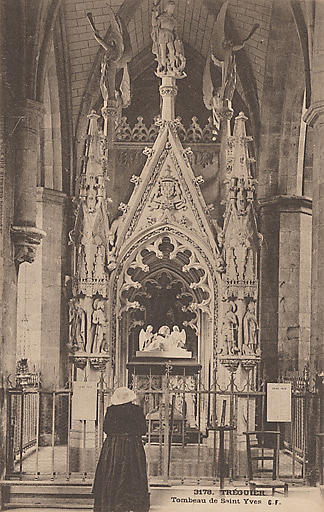 TOMBEAU DE SAINT YVES_0