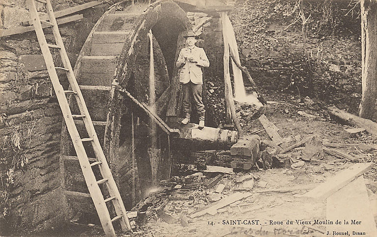 ROUE DU VIEUX MOULIN DE LA MER_0