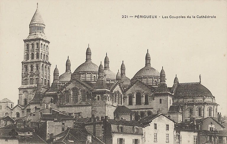 221 PERIGUEUX - LES COUPOLES DE LA CATHEDRALE_0