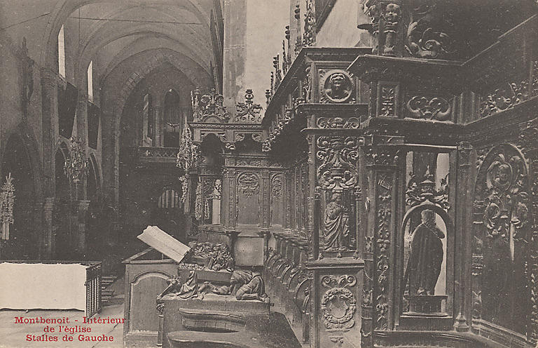 MONTBENOIT - INTERIEUR DE L'EGLISE. STALLES DE GAUCHE_0