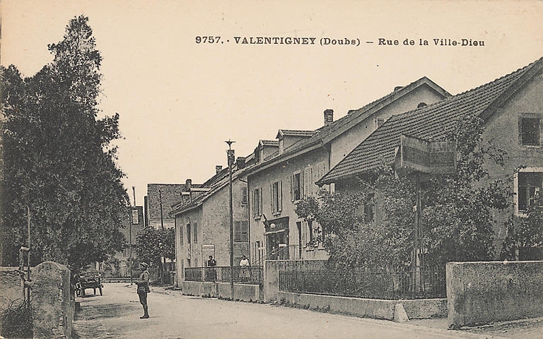 9757. - VALENTIGNEY (DOUBS) - RUE DE LA VILLE-DIEU_0