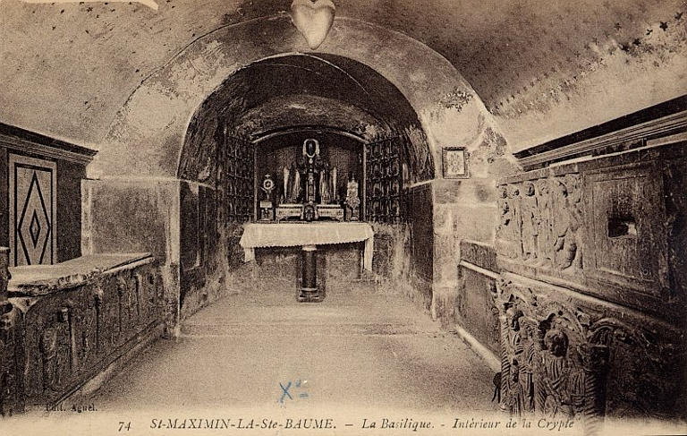 74 Saint-Maximin-la-Sainte-Baume - La Basilique - Intérieur de la Crypte_0