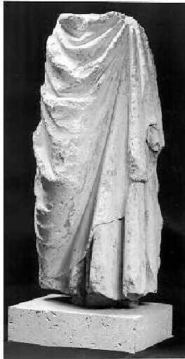 Statue acéphale (cathédrale Notre-Dame de Paris)_0