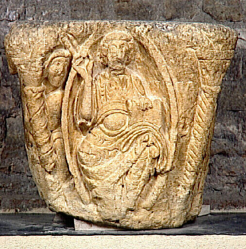 Chapiteau : Christ en majesté (abbaye Saint-Germain-des-Prés de Paris)_1