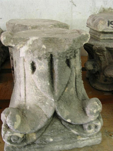 Pilier d'angle (commanderie Saint-Jean-de-Latran de Paris)_0