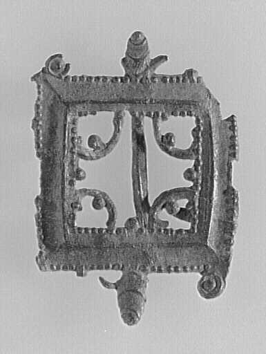 Enseigne profane, broche (fragment)_0