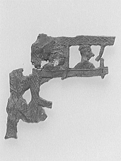 FRAGMENT D'ENSEIGNE DE PÈLERINAGE : BORDURE AJOURÉE_0