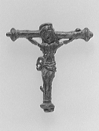 CHRIST EN CROIX_0