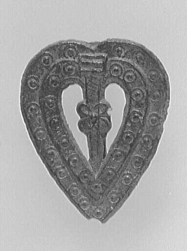 Enseigne profane, broche_0