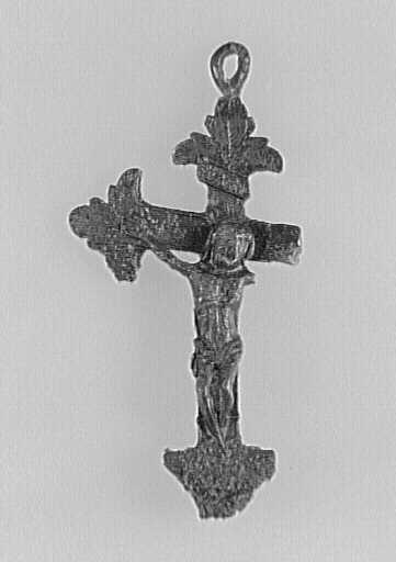 Enseigne de pèlerinage, croix (fragment)_0