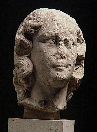 Statue de femme, vertu théologale ? (cathédrale Notre-Dame de Paris)_2
