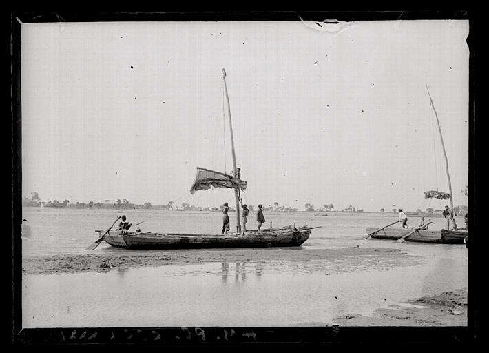 Shandong. Embarcations sur le Huanghe à Jihexian_0