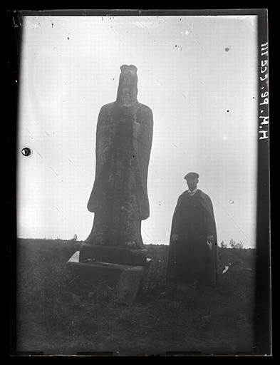 [Shaanxi] Chàn-si. P'ou-tch'eng hien [Puchengxian], King ling [Jingling], sépulture de l'empereur Hien tsong [Xianzong], mort en 820 ap. J.-C._0