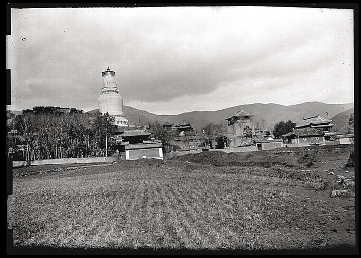 [Shanxi]. Wou t'ai chan [Wutaishan], groupe des temples de la terrasse du Centre_0
