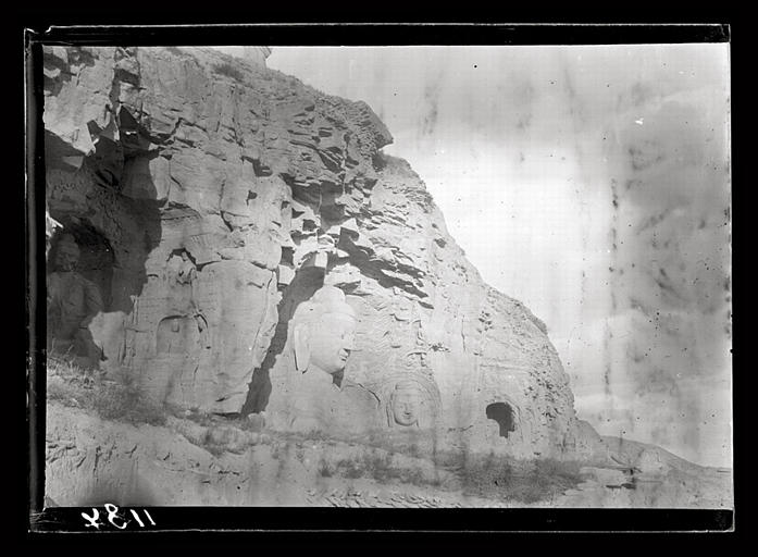 [Shanxi]. Sculptures dans le roc à Yun-kang [Yungang]_0