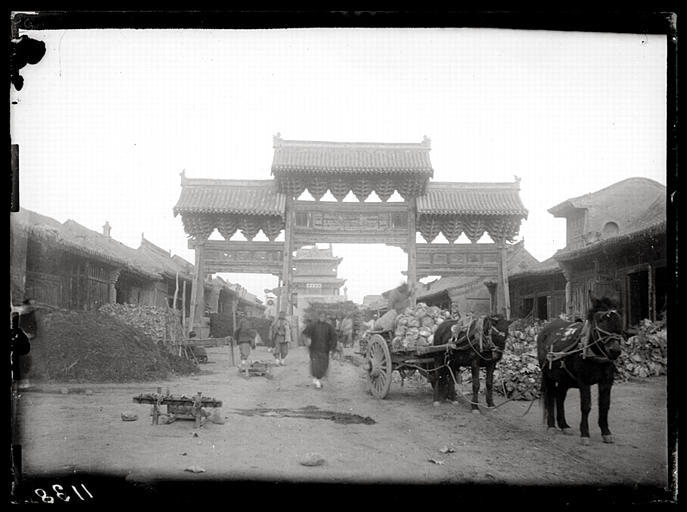 [Hebei]. Houai-ngan hien [Huai'anxian], rue principale_0
