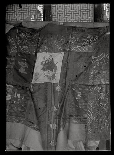 [Zhejiang] Tchö-kiang. T'ien-T'ai chan [Tiantaishan], Kao-ming sseu [Gaomingsi], le Kashâya de Tche-yi [Zhiyi]_0