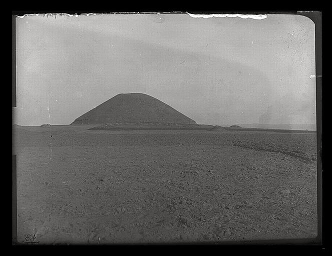 [Shaanxi]. Si-ngan fou [Xi'anfu], tumulus de T'ong houa men wai [Tonghuamenwai]_0