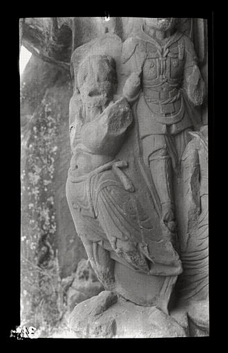 [Sichuan] Sseu-tch'ouan. Pa tcheou [Bazhou], Nan-k'an chan [Nankanshan], groupe extérieur de sculptures, détail_0
