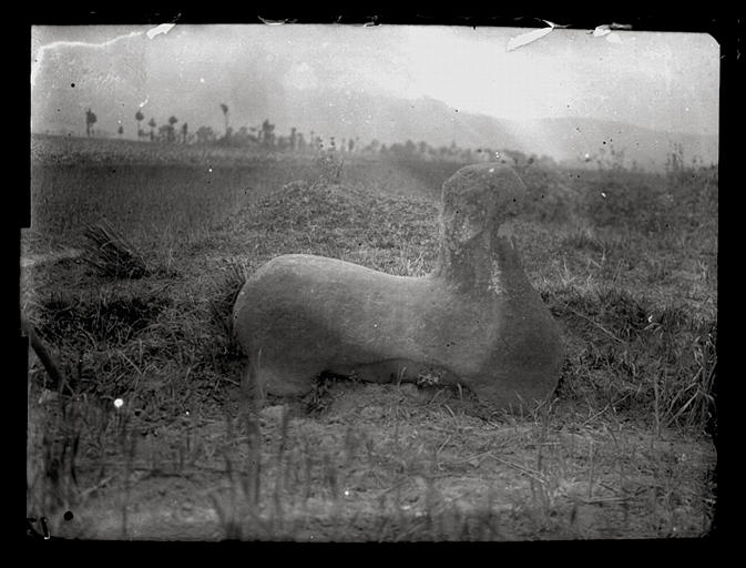 [Sichuan]. Tchao-houa hien [Zhaohuaxian], fragment de statue de cheval_0
