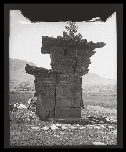 [Sichuan] Sseu-tch'ouan. Ya tcheou [Yazhou], pilier de Kao Yi [Gao Yi], face antérieure_0