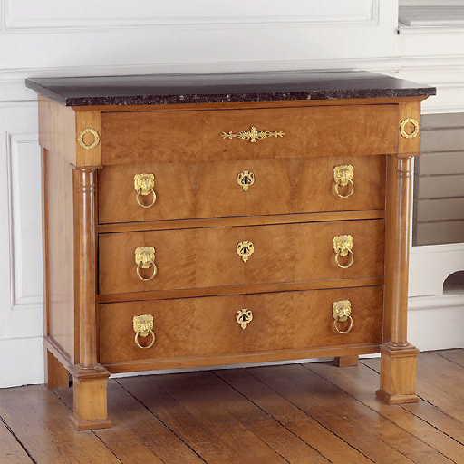 Commode_0