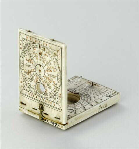 Cadran solaire (diptyque), boussole_3