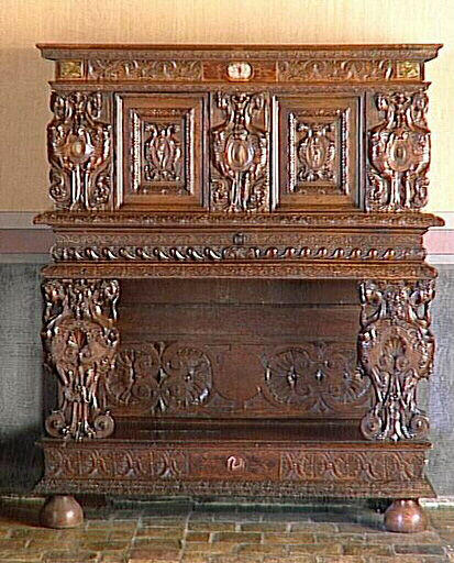 Dressoir aux harpies_0