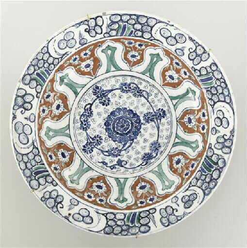 Plat au rinceau bleu_0