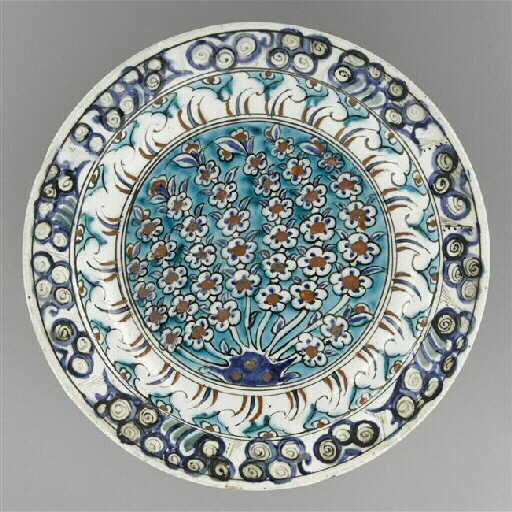 Plat au buisson fleuri_0