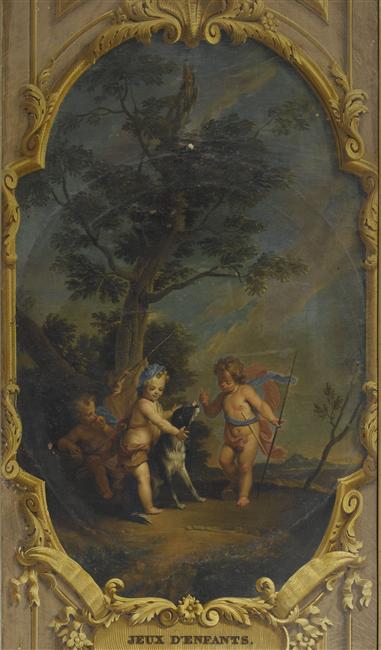 ENFANTS JOUANT AVEC UN CHIEN ET DES EPEES DE BOIS_0