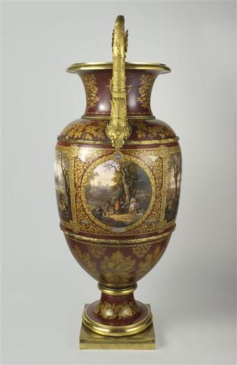 Vase étrusque dit des chasses royales historiques_3