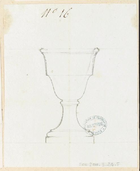 Coquetier à pied_0
