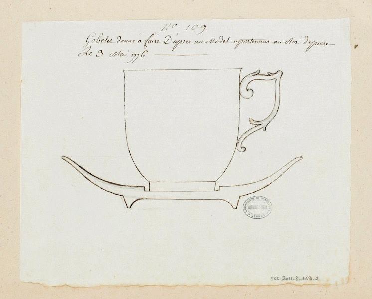 Tasse (titre factice) ; Gobelet Saxe et soucoupe_0