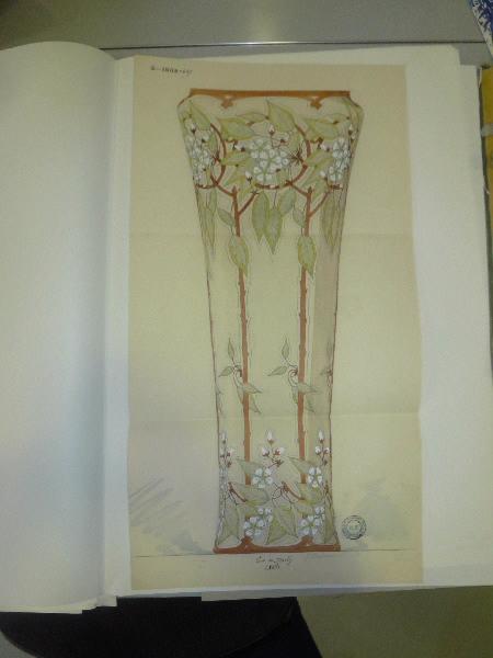 Vase de Marly, Jeanne Leroux, 1900
