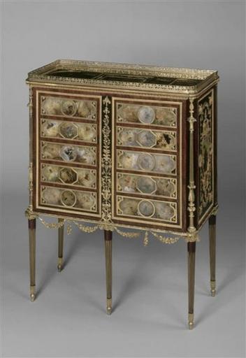Cabinet-médaillier époque Louis XVI_0