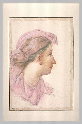 Femme de profil coiffée d'un foulard_0
