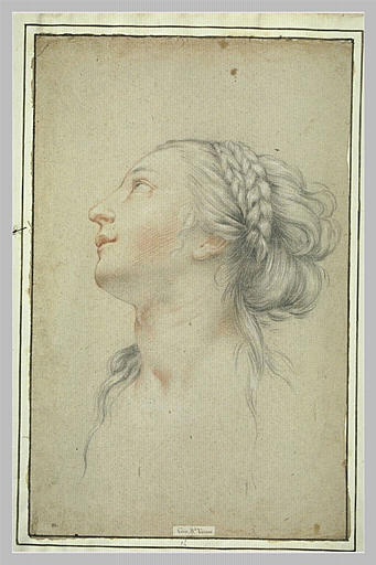 Tête de jeune femme, de profil à gauche, regardant vers le haut_0