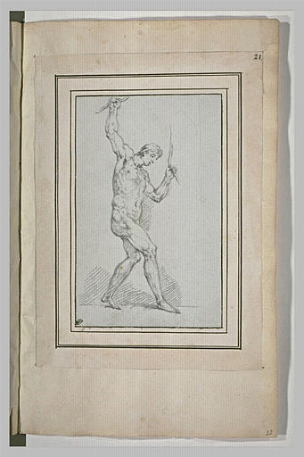 Homme nu, debout, tenant un objet dans chaque main_0