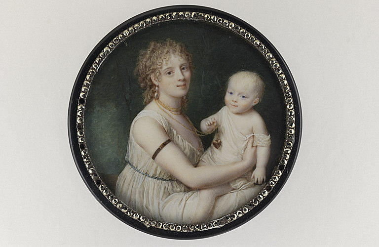 Madame de Montalembert tenant sa fille sur ses genoux_0