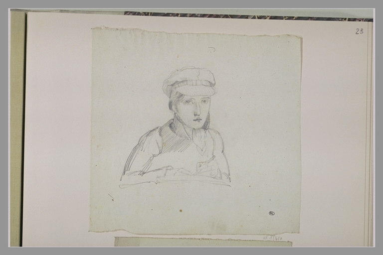 Homme, de face, à mi-corps, coiffé d'une casquette_0