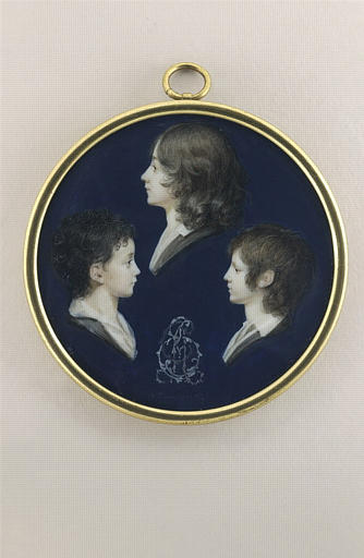 Portrait d'une jeune femme et de deux jeunes garçons_0