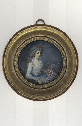 Portrait de jeune femme assise_0