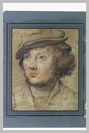 Portrait de jeune homme coiffé d'un bonnet plat_0