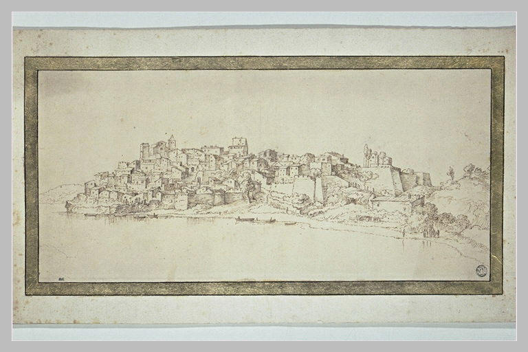 Vue d'une ville sur le bord d'un lac ou d'une rivière_0