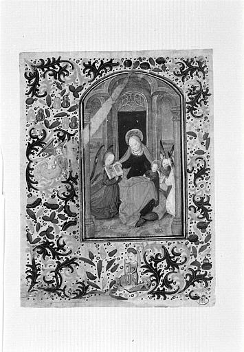 La Sainte Vierge assise avec l'Enfant et des anges_0