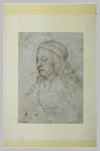 Femme en buste, de trois quarts vers la gauche, les yeux fermés_0