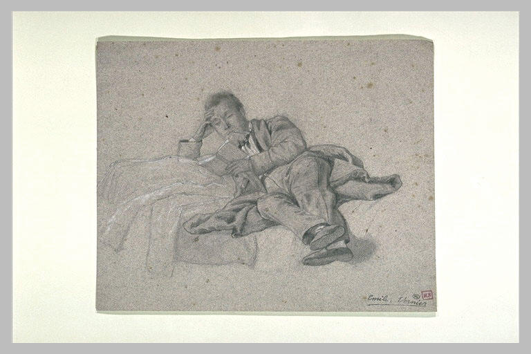 Homme en redingote, étendu et lisant_0